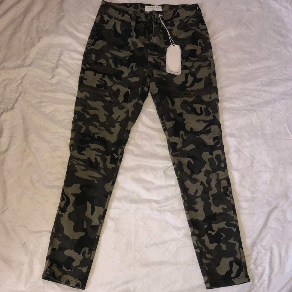 Kan Can women’s mid rise skinny jeans Camouflage